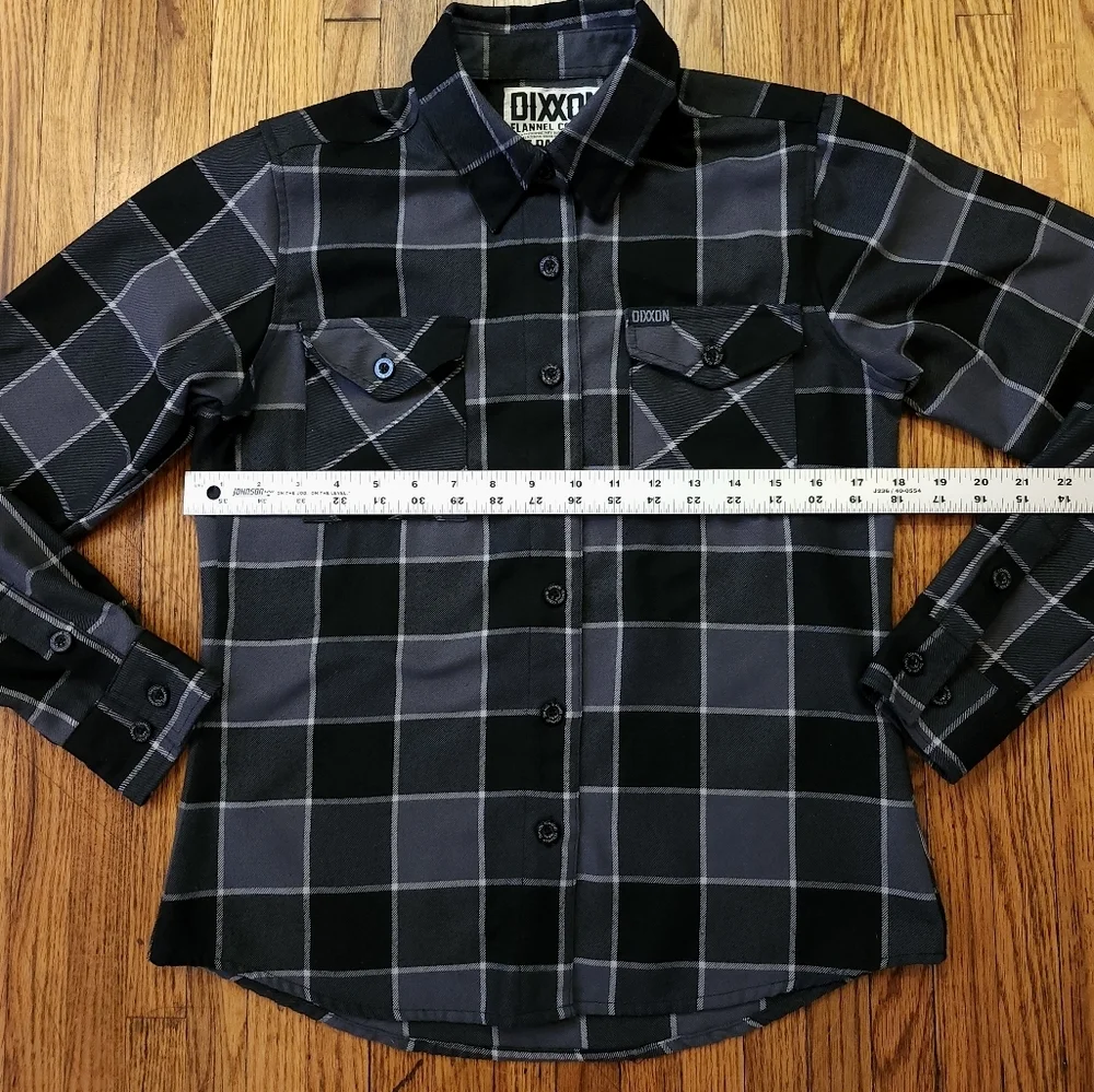 DIXXON Womens Flannel Button Down Shirt Size Small The Dark Horse Black Grey - Picture 7 of 8